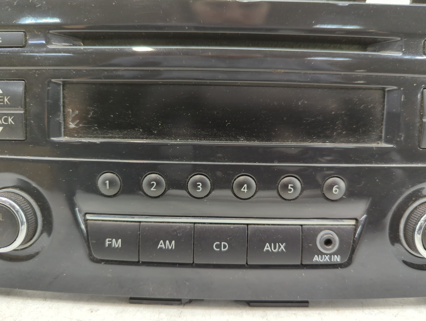 2013-2015 Nissan Altima Radio AM FM Cd Player Receiver Replacement P/N:28185 3TB0G Fits Fits 2013 2014 2015 OEM Used Auto Pa