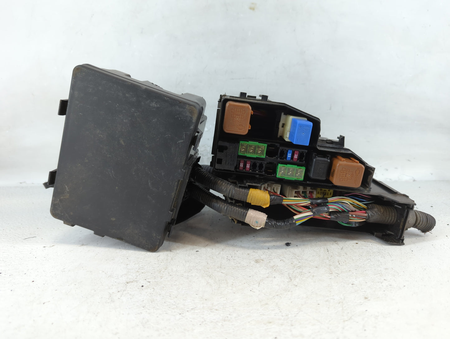 2015 Nissan Altima Fusebox Fuse Box Panel Relay Module P/N:7254-5763-30 4416000F5T, 284B7 TS9E Fits OEM Used Auto Parts - Oe