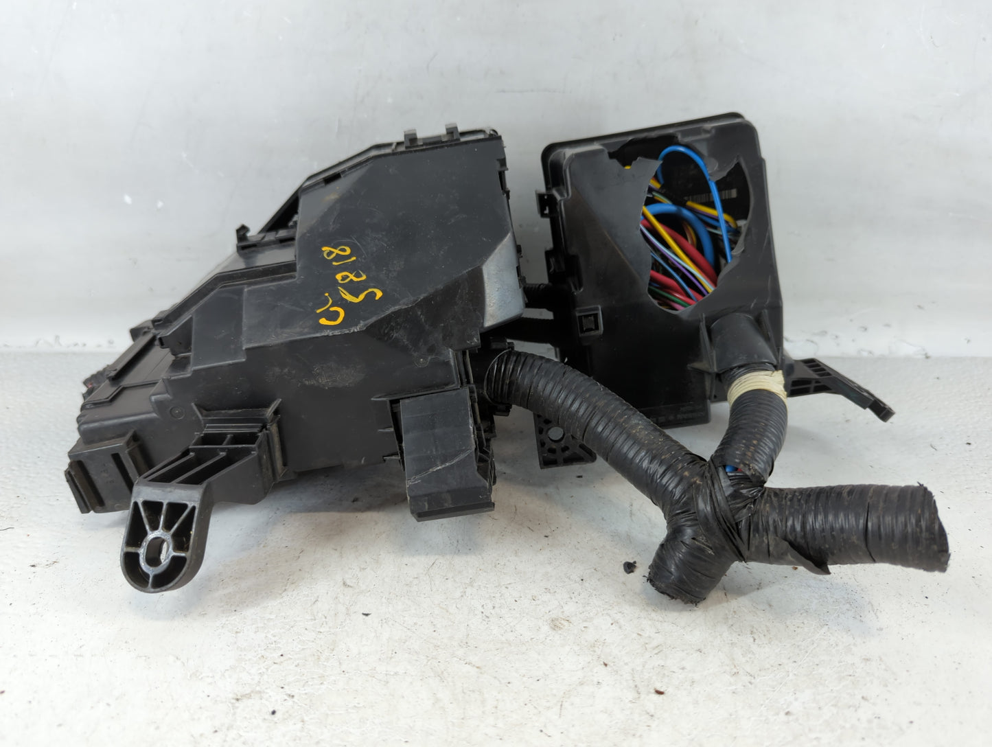 2015 Nissan Altima Fusebox Fuse Box Panel Relay Module P/N:7254-5763-30 4416000F5T, 284B7 TS9E Fits OEM Used Auto Parts - Oe