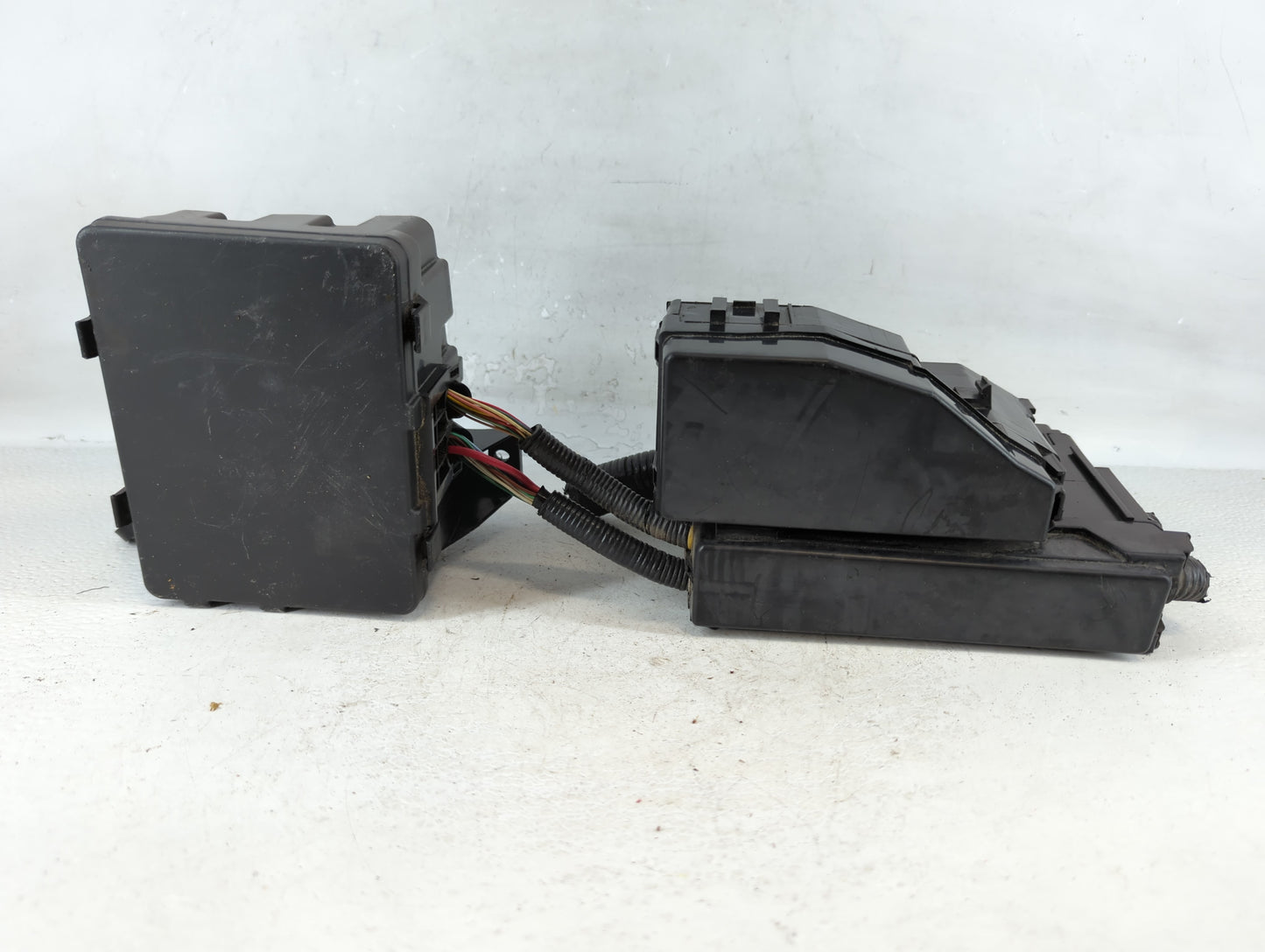 2015 Nissan Altima Fusebox Fuse Box Panel Relay Module P/N:7254-5763-30 150130, 44160053X6 Fits OEM Used Auto Parts - Oemuse