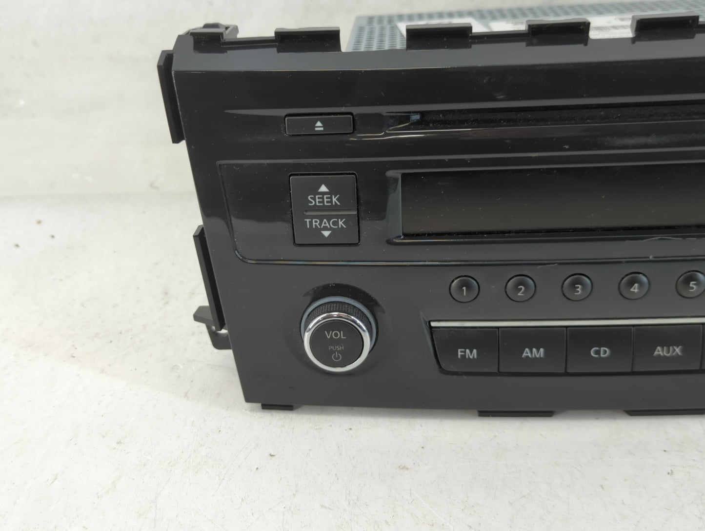 2013-2015 Nissan Altima Radio AM FM Cd Player Receiver Replacement P/N:28185 3TB0G Fits Fits 2013 2014 2015 OEM Used Auto Pa