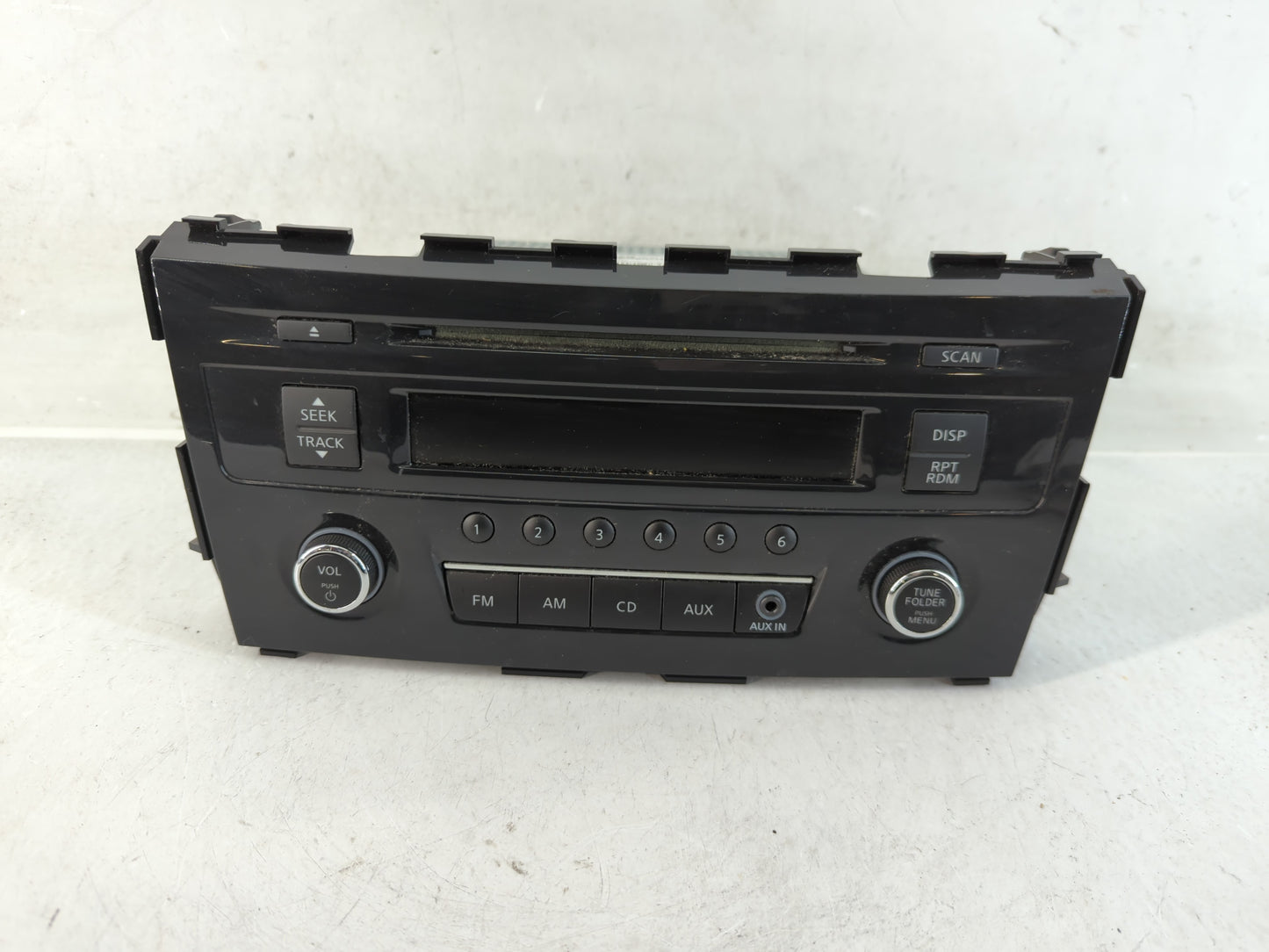 2013-2015 Nissan Altima Radio AM FM Cd Player Receiver Replacement P/N:28185 3TB0G Fits Fits 2013 2014 2015 OEM Used Auto Pa