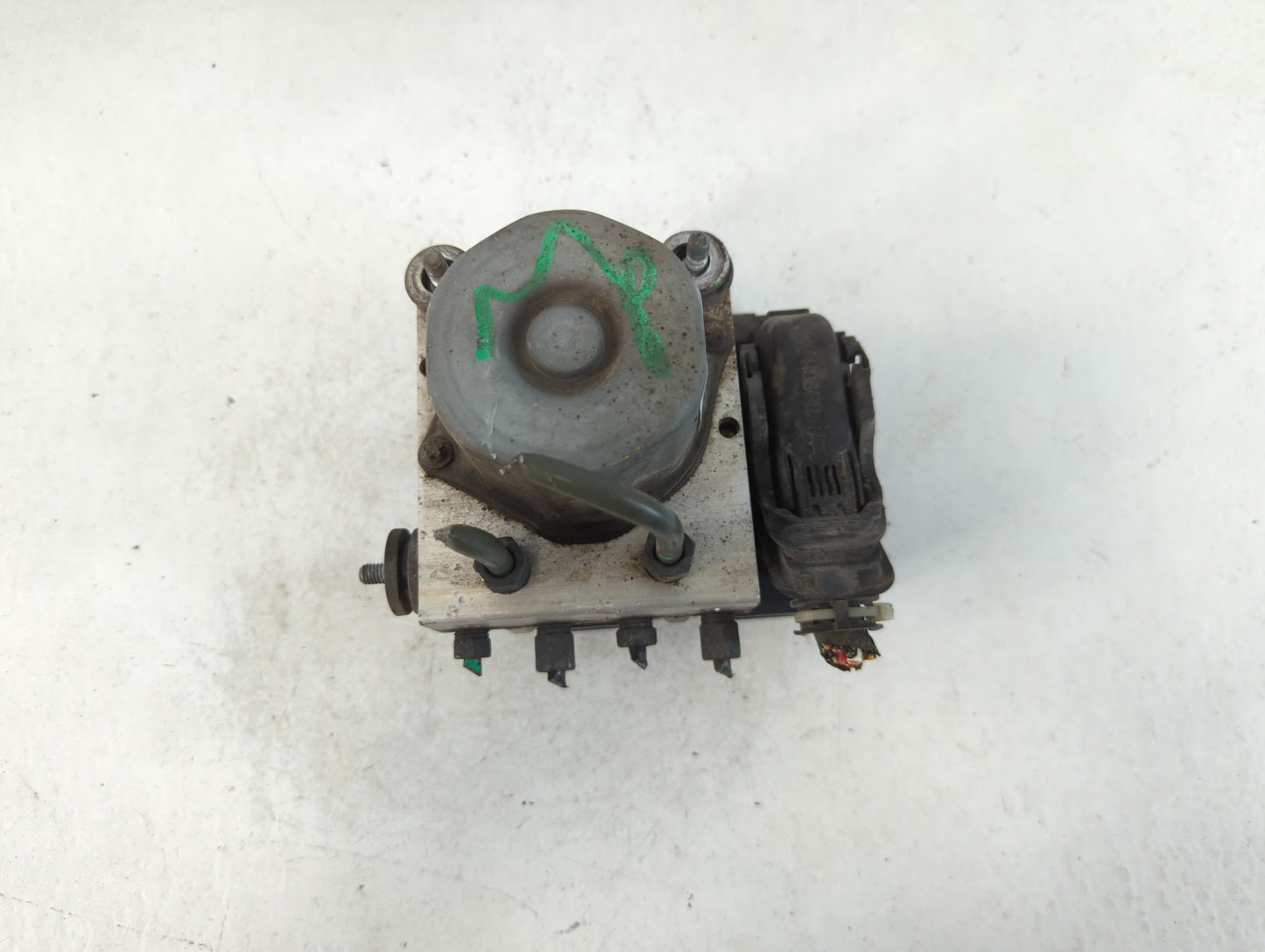 2015 Nissan Altima ABS Pump Control Module Replacement P/N:47660 9HM0A Fits OEM Used Auto Parts - Oemusedautoparts1.com