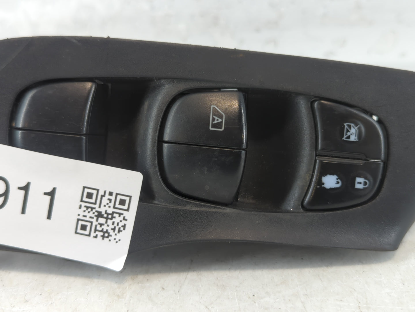 2013-2018 Nissan Altima Master Power Window Switch Replacement Driver Side Left P/N:25401 3TA5A Fits OEM Used Auto Parts - O