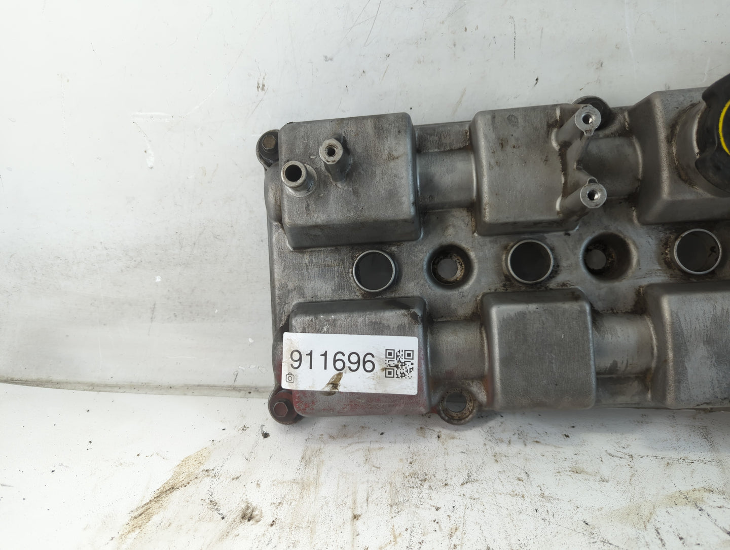 2015 Nissan Altima Driver Left Cylinder Head Valve Cover P/N:173034029 Fits OEM Used Auto Parts - Oemusedautoparts1.com