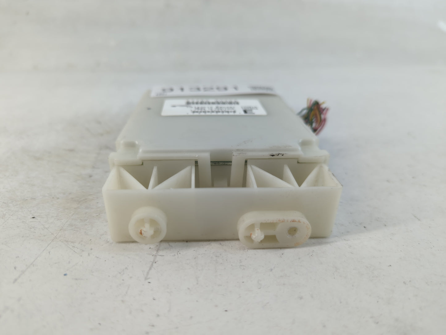 2014-2015 Nissan Altima Chassis Control Module Ccm Bcm Body Control - Oemusedautoparts1.com