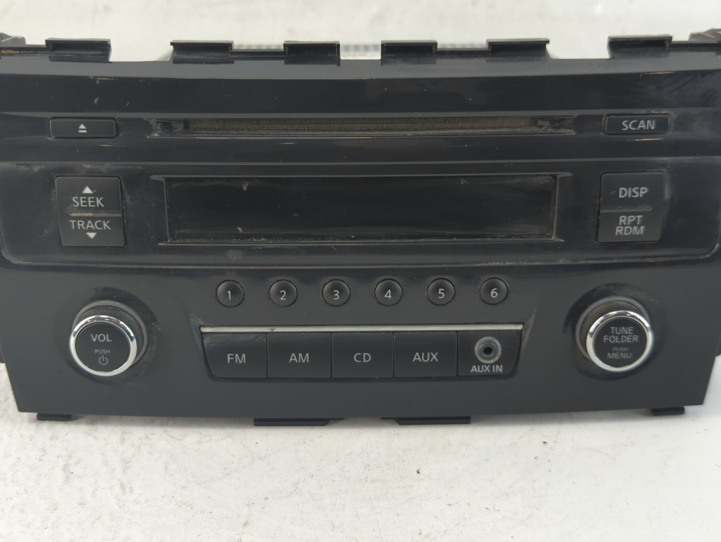 2013-2015 Nissan Altima Radio AM FM Cd Player Receiver Replacement P/N:28185 3TB0G Fits Fits 2013 2014 2015 OEM Used Auto Pa