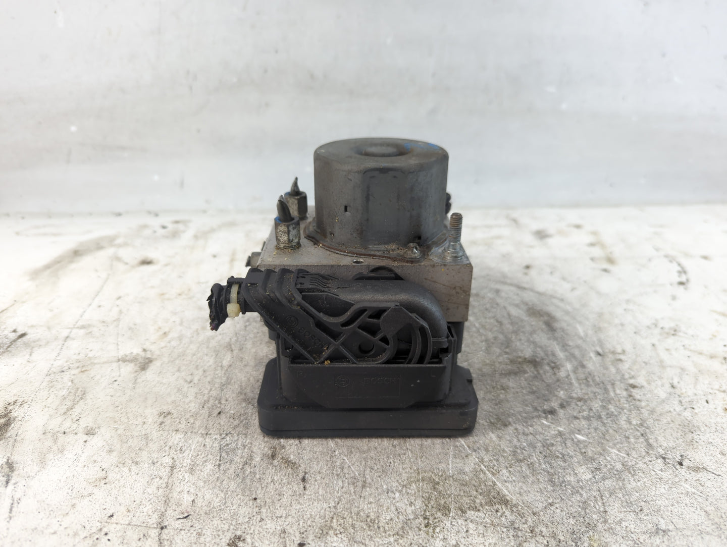 2015 Nissan Altima ABS Pump Control Module Replacement P/N:47660 9HM0A Fits OEM Used Auto Parts - Oemusedautoparts1.com