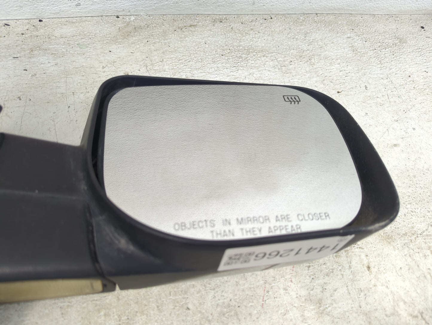 2009-2015 Nissan Armada Passenger Side View Mirror - Right Door Mirror OEM Used - Oemusedautoparts1.com