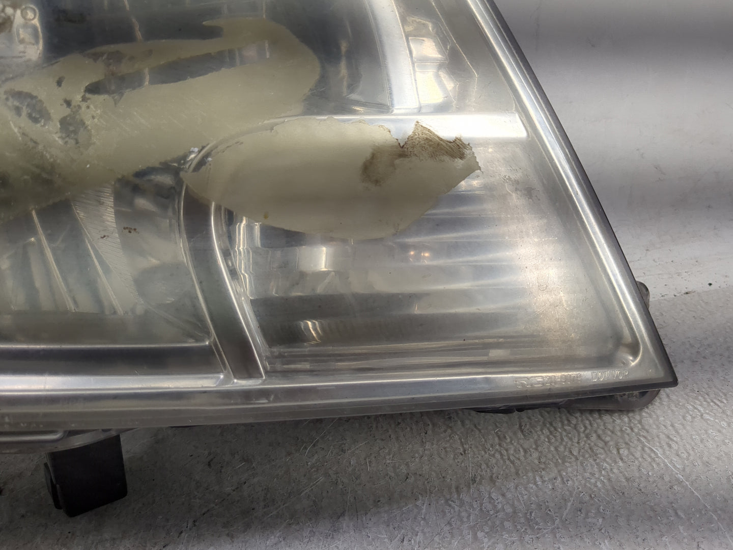 2009-2021 Nissan Frontier Passenger Right Oem Head Light Headlight Lamp - Oemusedautoparts1.com