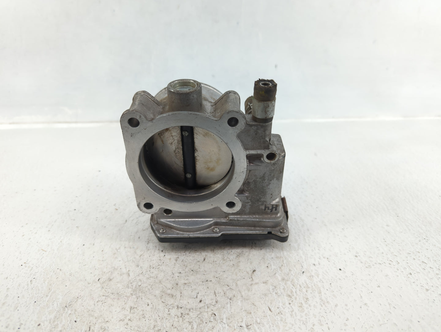 2013-2019 Nissan Frontier Throttle Body P/N:16119 7S001 Fits Fits 2012 2013 2014 2015 2016 2017 2018 2019 2020 OEM Used Auto