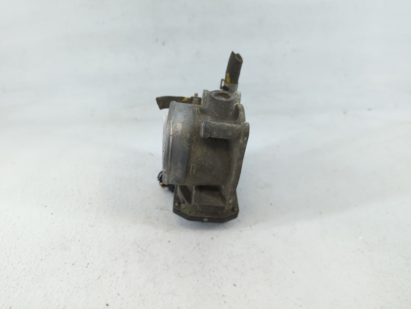 2013-2019 Nissan Frontier Throttle Body P/N:16119 7S001 Fits Fits 2012 2013 2014 2015 2016 2017 2018 2019 2020 OEM Used Auto