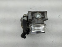 2015-2017 Nissan Juke Throttle Body P/N:RME60-51 Fits Fits 2015 2016 2017 2018 2019 OEM Used Auto Parts - Oemusedautoparts1.