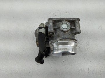 2015-2017 Nissan Juke Throttle Body P/N:RME60-51 Fits Fits 2015 2016 2017 2018 2019 OEM Used Auto Parts