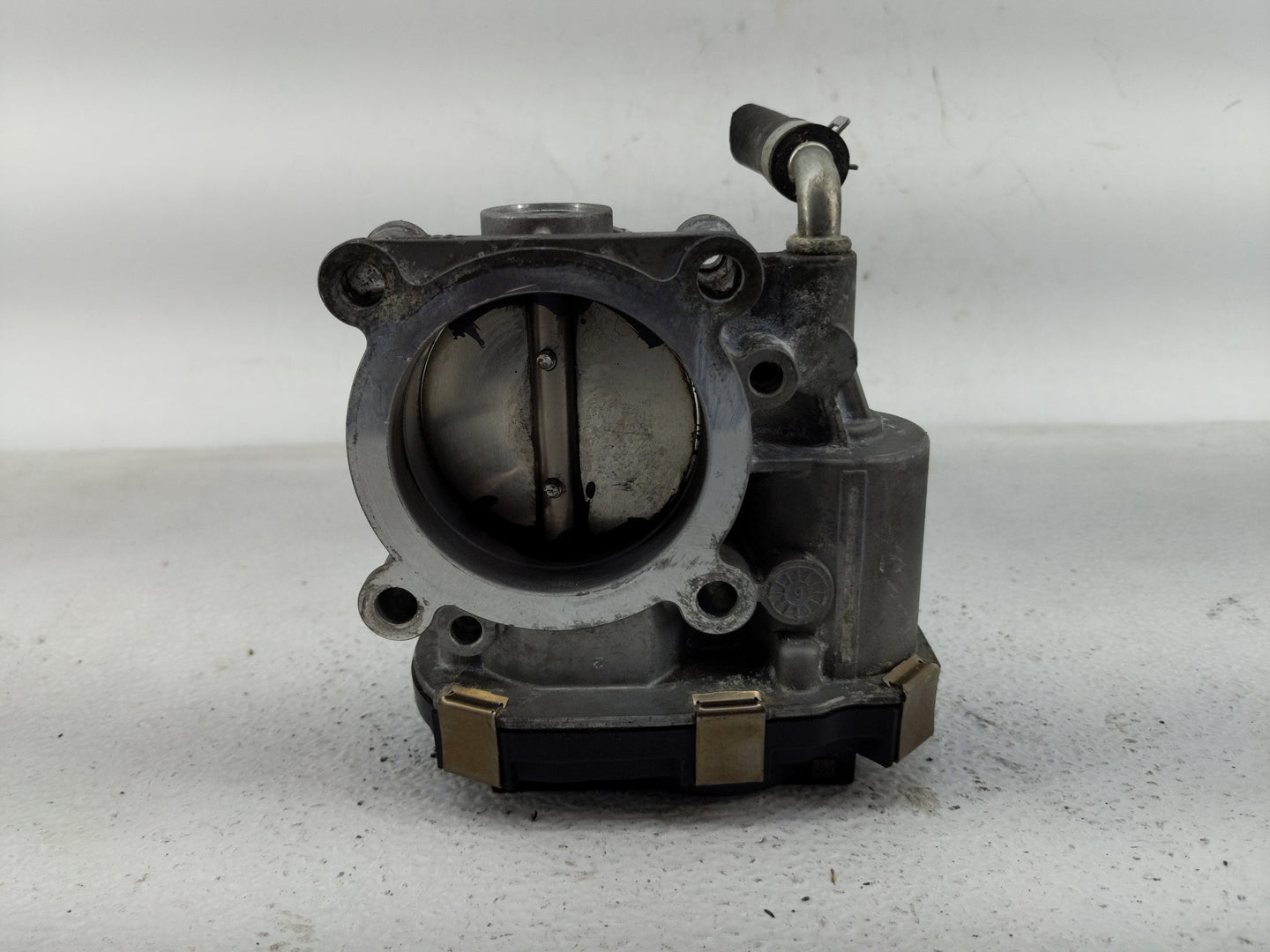 2015-2017 Nissan Juke Throttle Body P/N:RME60-51 Fits Fits 2015 2016 2017 2018 2019 OEM Used Auto Parts - Oemusedautoparts1.