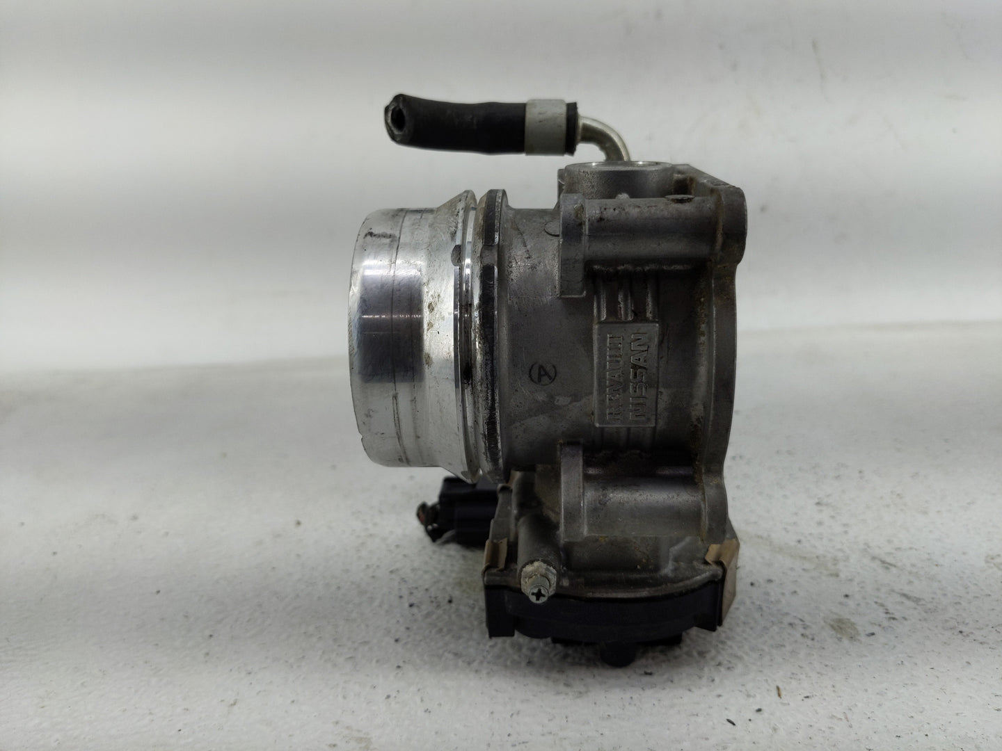 2015-2017 Nissan Juke Throttle Body P/N:RME60-51 Fits Fits 2015 2016 2017 2018 2019 OEM Used Auto Parts - Oemusedautoparts1.