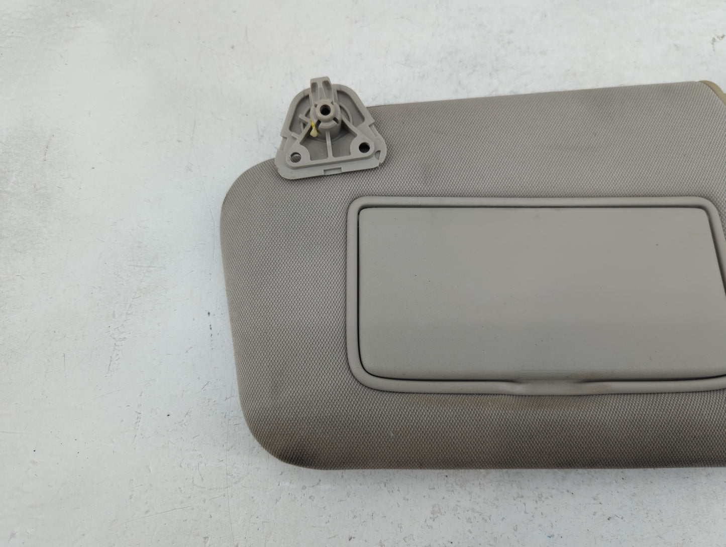 2015-2017 Nissan Juke Sun Visor Shade Replacement Passenger Right Mirror Fits Fits 2015 2016 2017 OEM Used Auto Parts - Oemu