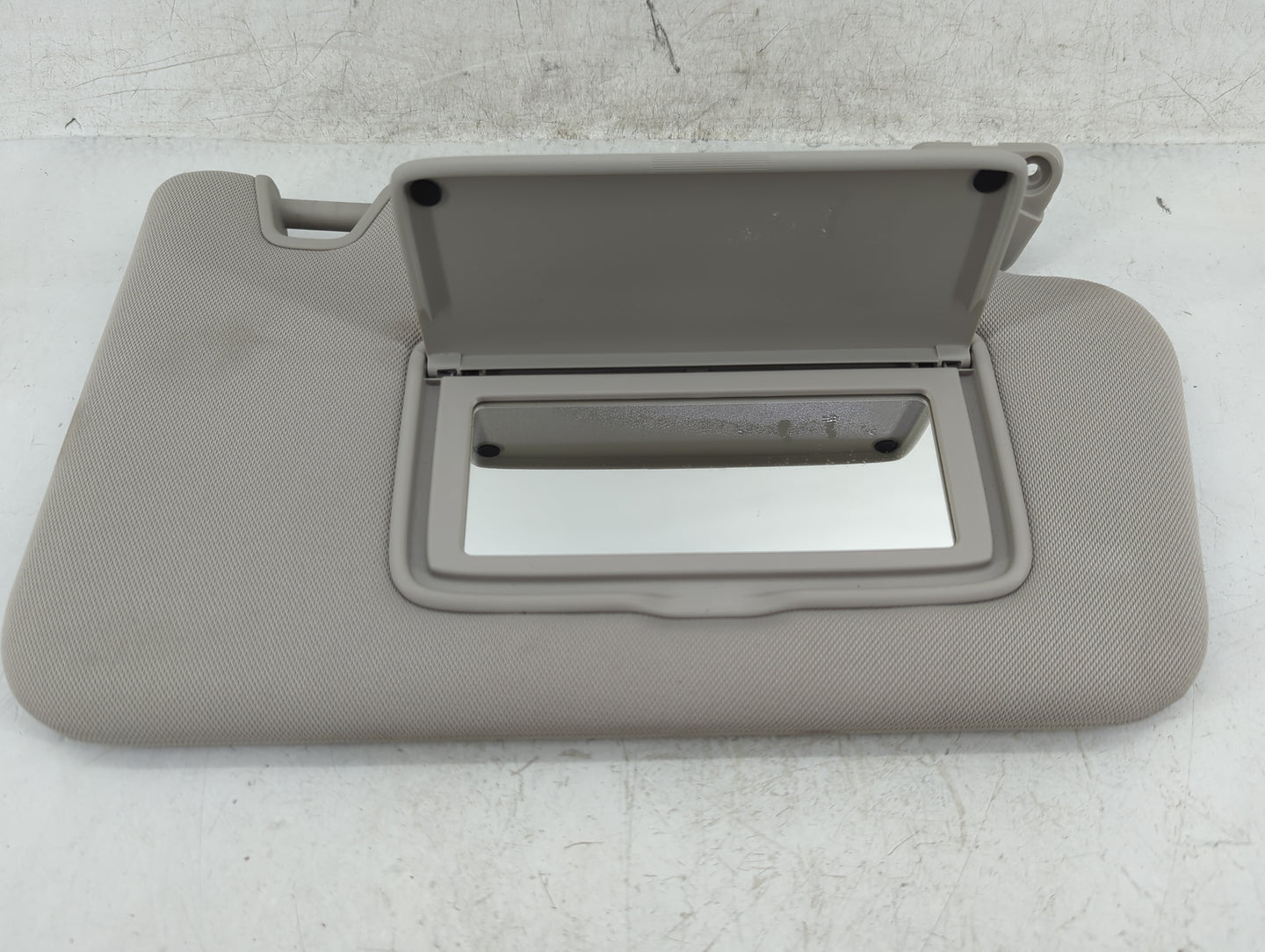 2015-2017 Nissan Juke Sun Visor Shade Replacement Passenger Right Mirror Fits Fits 2015 2016 2017 OEM Used Auto Parts - Oemu