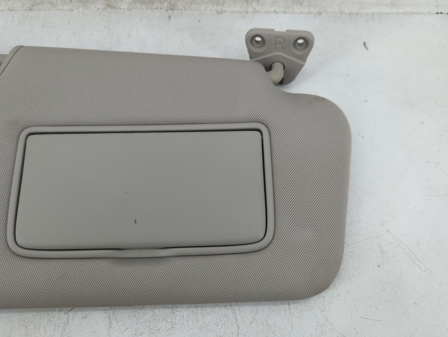 2015-2017 Nissan Juke Sun Visor Shade Replacement Passenger Right Mirror Fits Fits 2015 2016 2017 OEM Used Auto Parts - Oemu