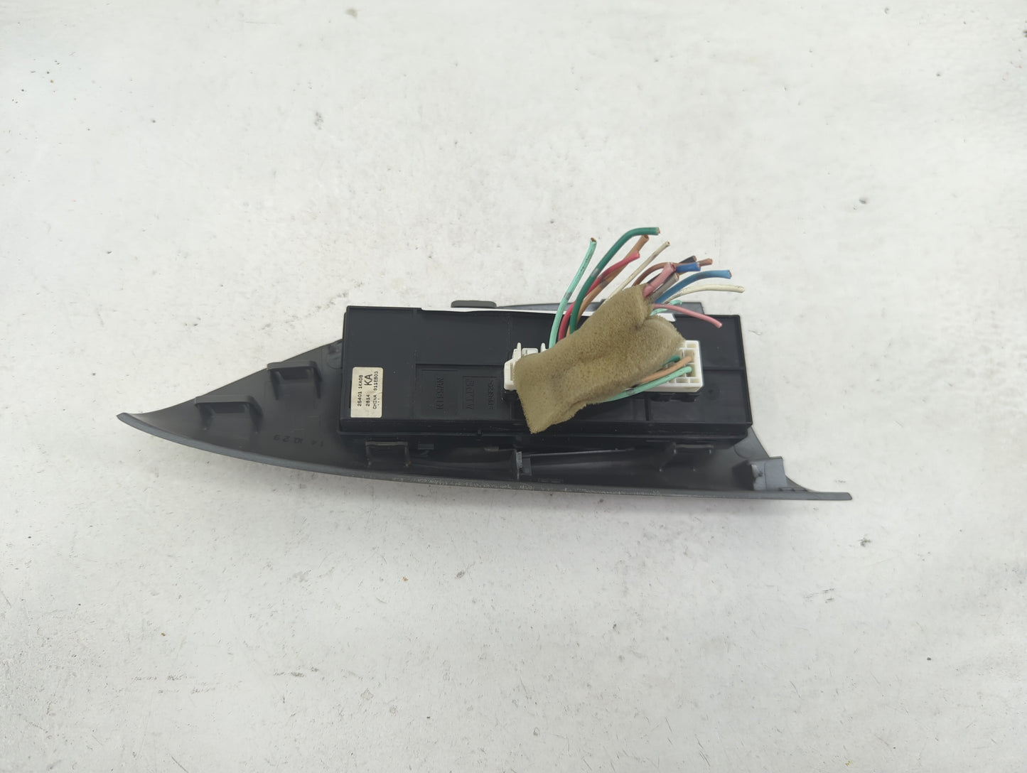 2011-2017 Nissan Juke Master Power Window Switch Replacement Driver Side Left P/N:25401 1KA0B Fits OEM Used Auto Parts - Oem