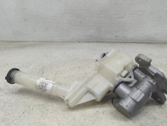 compare product 2011-2017 Nissan Juke Brake Master Cylinder 1498705