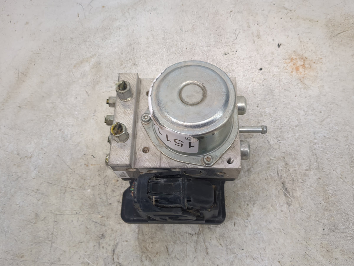 2015-2016 Nissan Juke Anti-Lock Brake ABS Pump Module Actuator OEM Fits Fits 2015 2016 OEM Used Auto Parts - Oemusedautopart