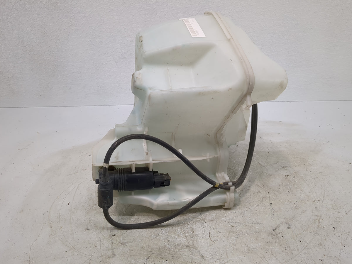 2011-2017 Nissan Juke Windshield Washer Fluid Reservoir Bottle Oem 1515588 - Oemusedautoparts1.com