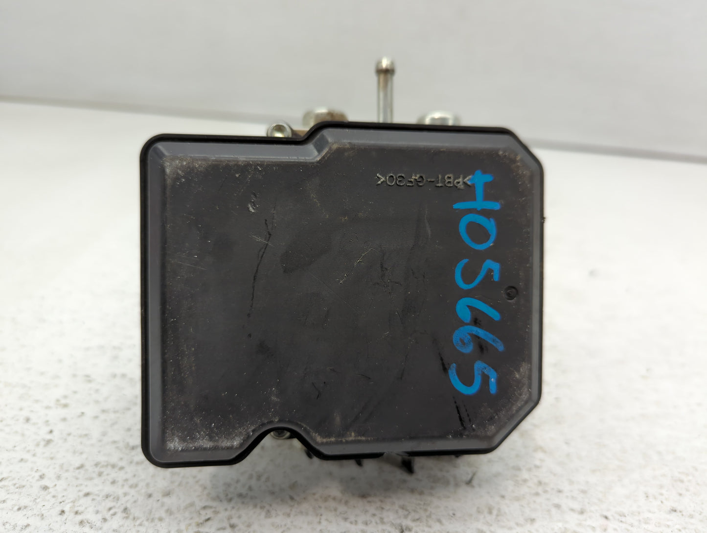 2015-2016 Nissan Juke ABS Pump Control Module Replacement P/N:TD8405 Fits Fits 2015 2016 OEM Used Auto Parts - Oemusedautopa