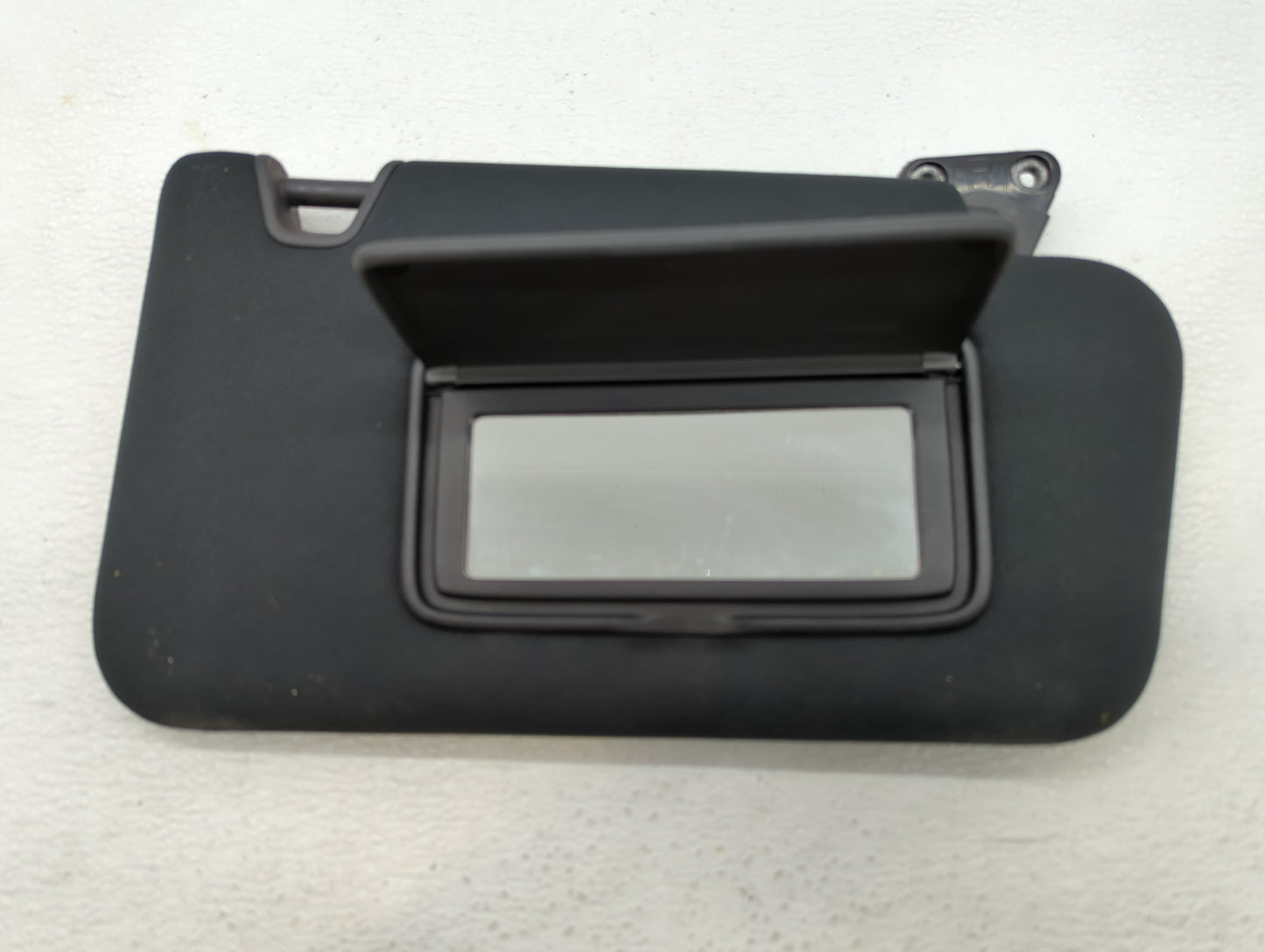 2015-2017 Nissan Juke Sun Visor Shade Replacement Passenger Right Mirror Fits Fits 2015 2016 2017 OEM Used Auto Parts - Oemu