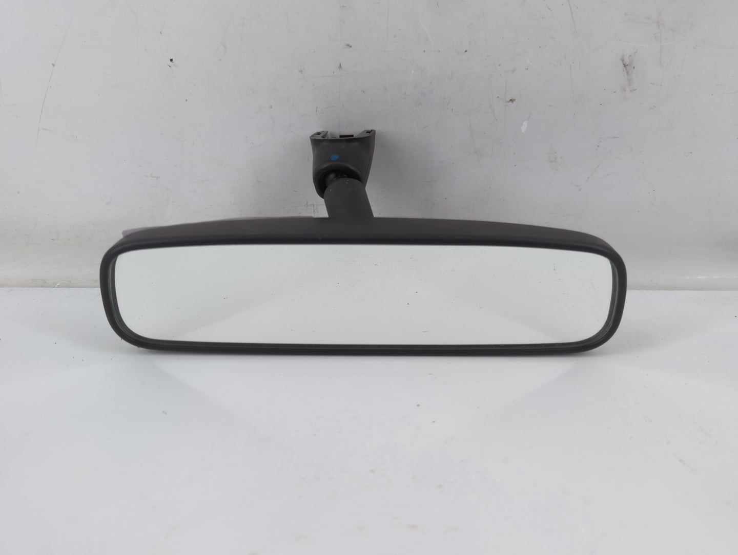2011-2017 Nissan Juke Interior Rear View Mirror Replacement OEM P/N:E13010837 Fits OEM Used Auto Parts - Oemusedautoparts1.c