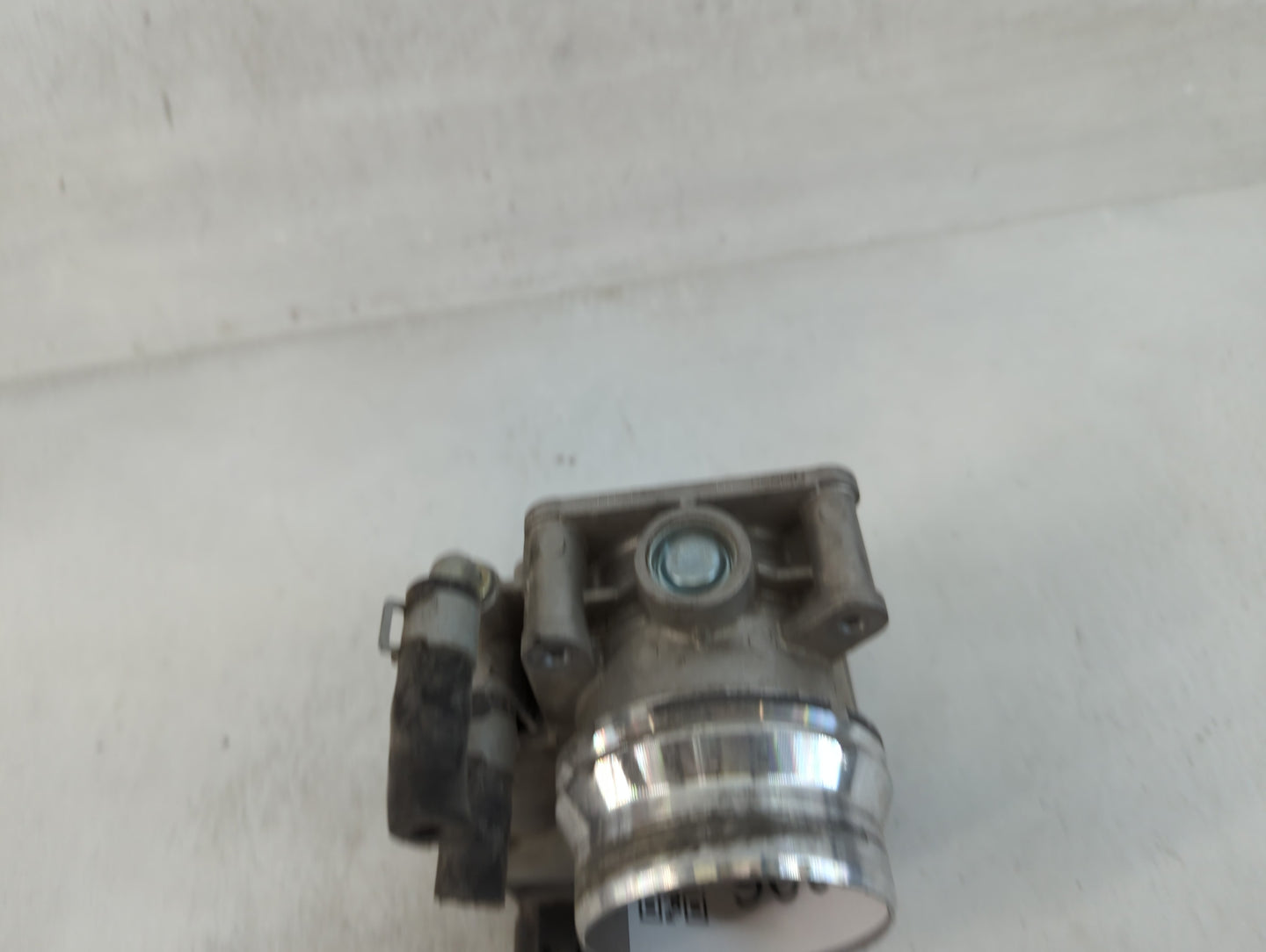 2015-2017 Nissan Juke Throttle Body P/N:RME60-51 Fits Fits 2015 2016 2017 2018 2019 OEM Used Auto Parts - Oemusedautoparts1.