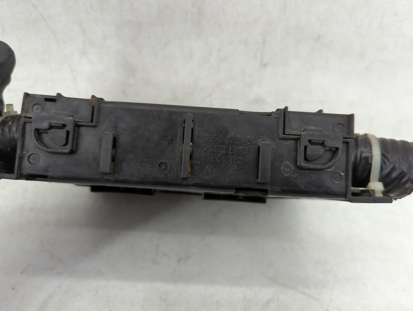 2013-2017 Nissan Leaf Fusebox Fuse Box Panel Relay Module P/N:284B7 2NA3A Fits Fits 2013 2014 2015 2016 2017 OEM Used Auto P