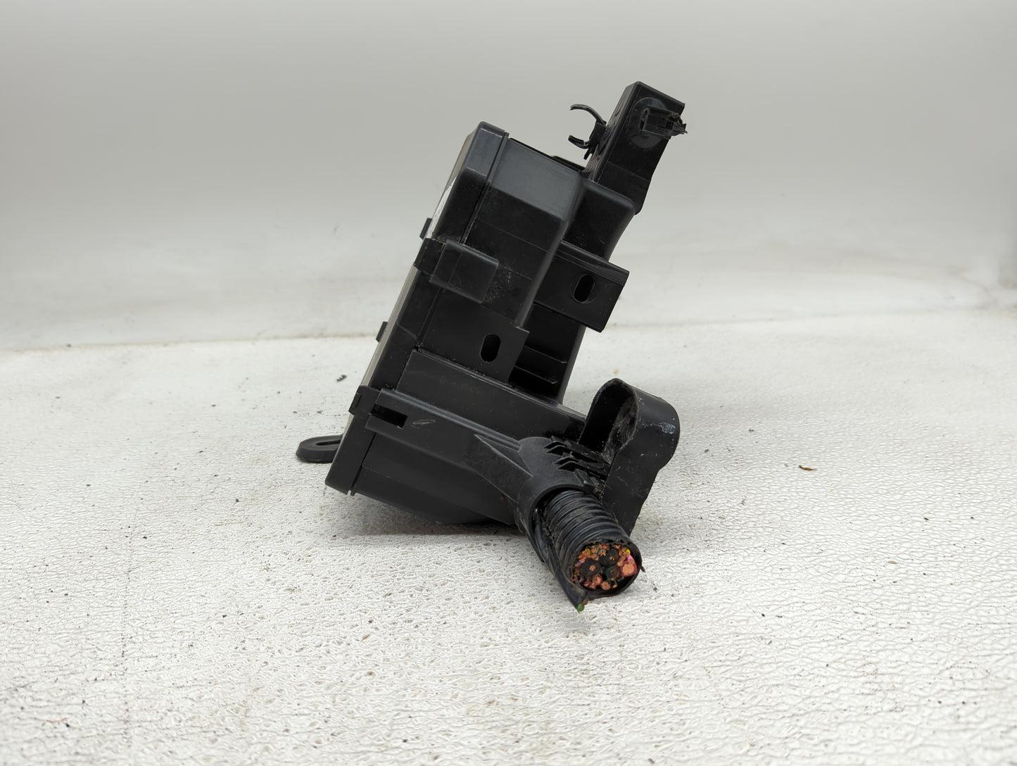 2013-2017 Nissan Leaf Fusebox Fuse Box Panel Relay Module P/N:284B7 3NA3A Fits Fits 2013 2014 2015 2016 2017 OEM Used Auto P