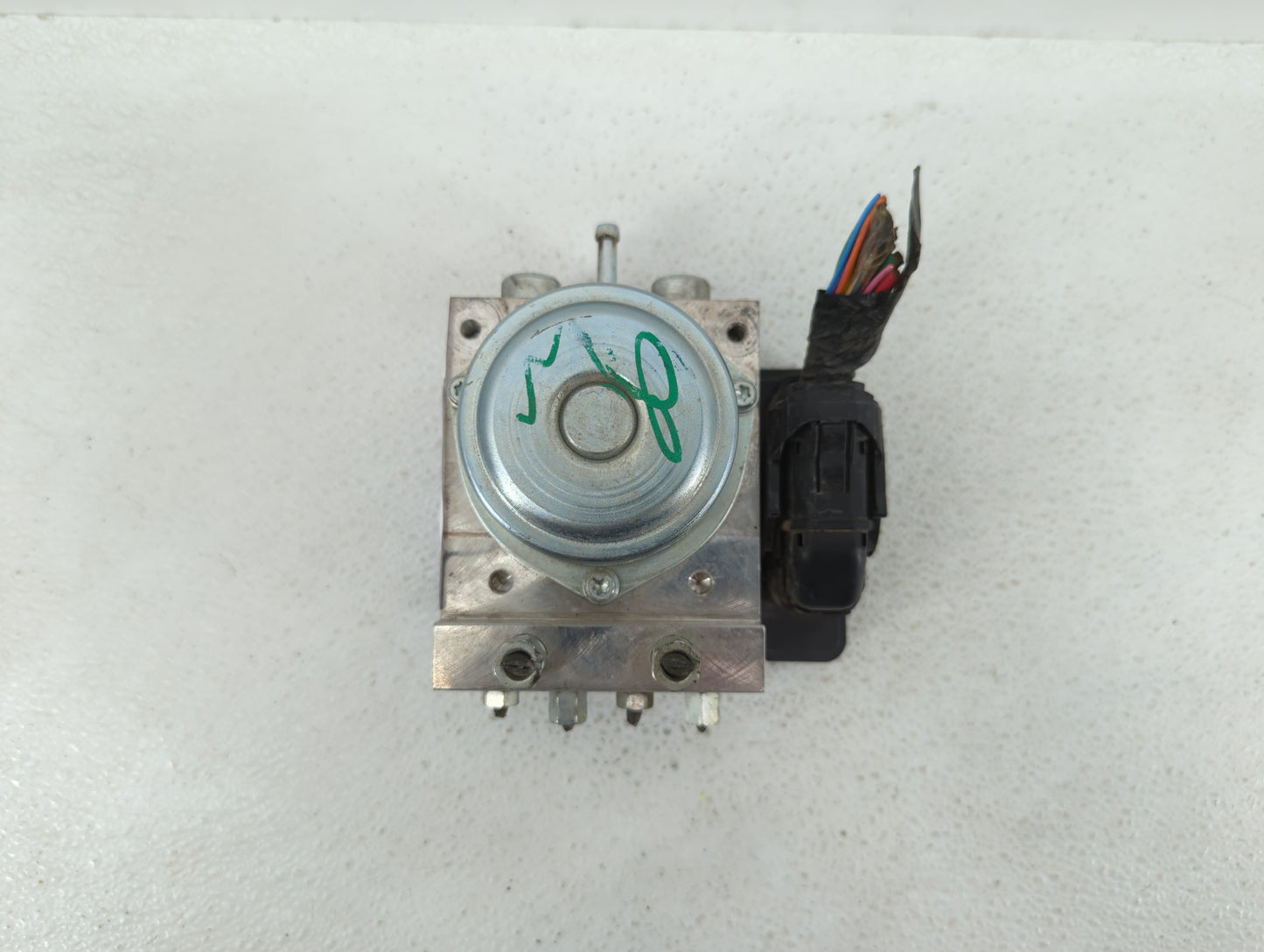 2014-2015 Nissan Leaf ABS Pump Control Module Replacement P/N:47660 4NA0A Fits Fits 2014 2015 OEM Used Auto Parts - Oemuseda