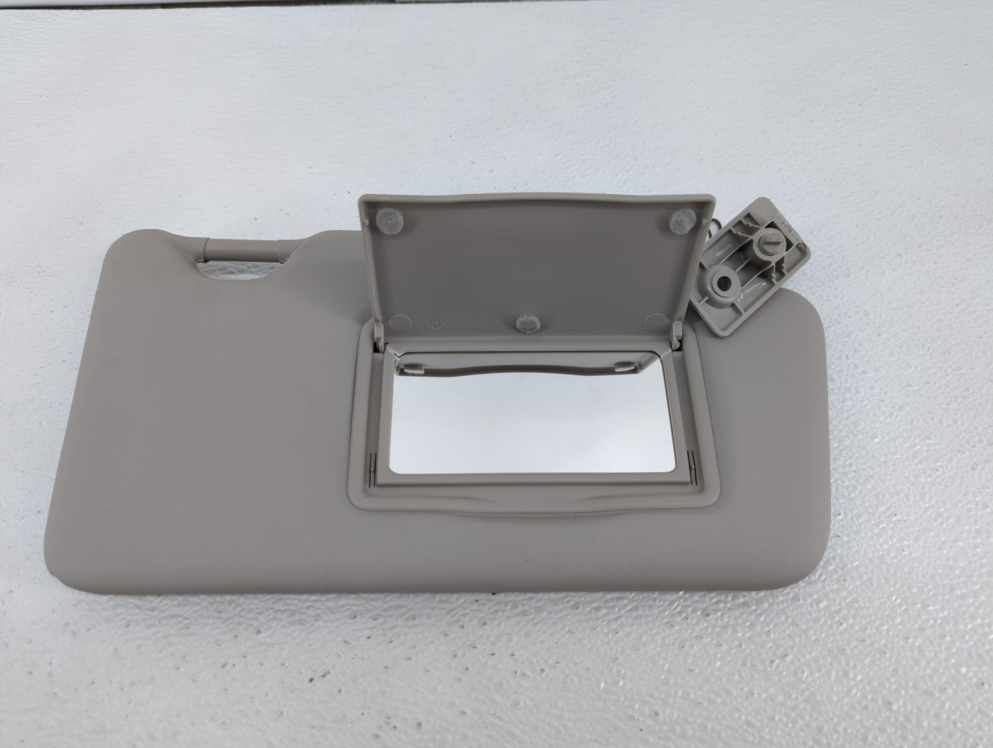 2015-2019 Nissan Micra Sun Visor Shade Replacement Passenger Right Mirror Fits Fits 2015 2016 2017 2018 2019 OEM Used Auto P