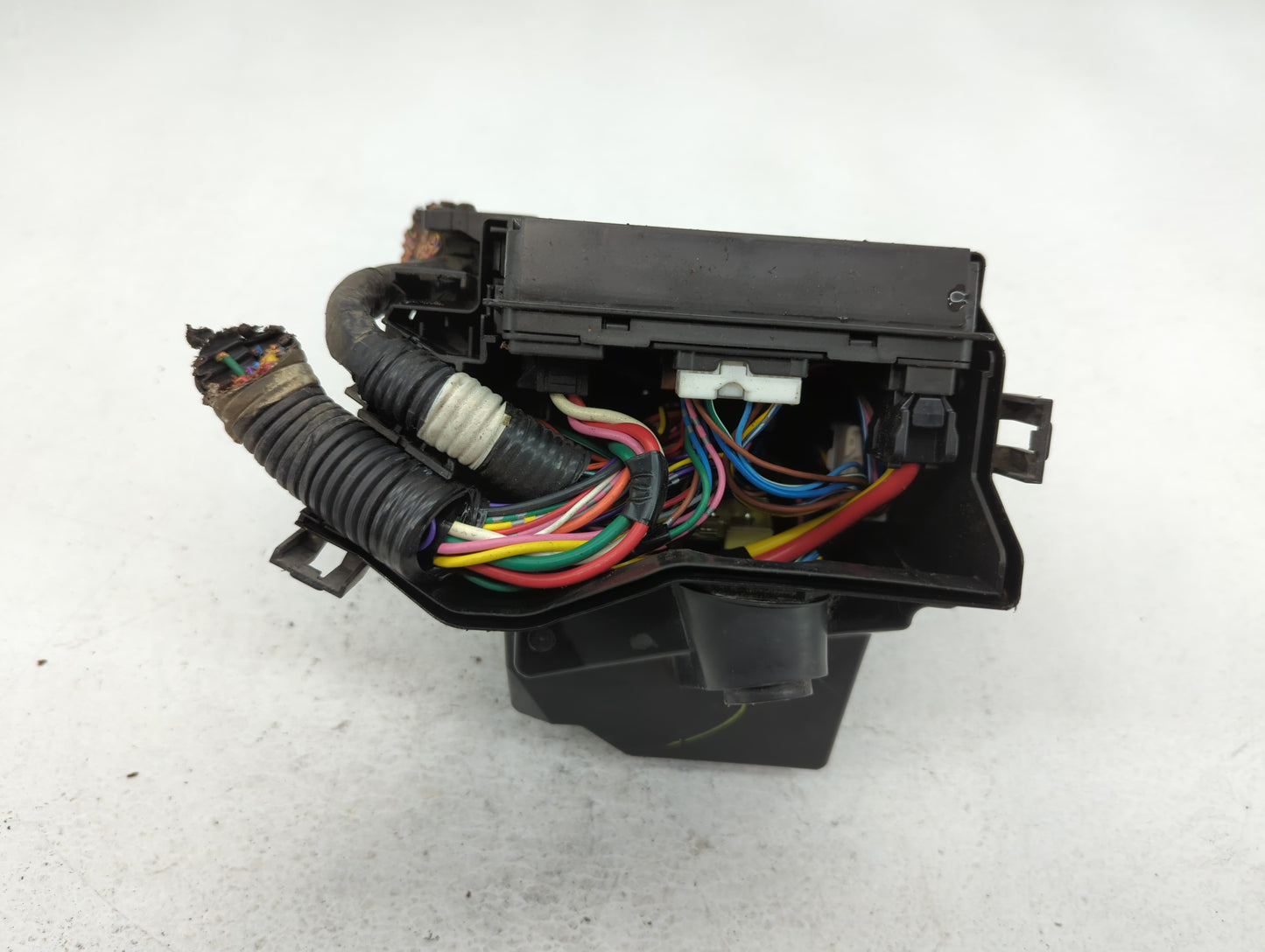 2015-2019 Nissan Micra Fusebox Fuse Box Panel Relay Module P/N:284B8 1HA0A Fits Fits 2013 2014 2015 2016 2017 2018 2019 OEM 