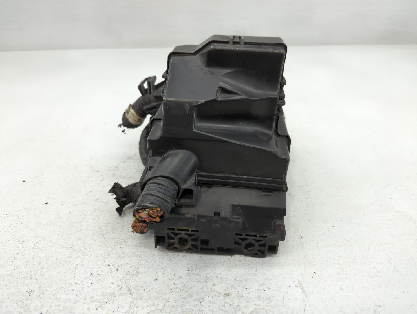 2015-2019 Nissan Micra Fusebox Fuse Box Panel Relay Module P/N:284B8 1HA0A Fits Fits 2013 2014 2015 2016 2017 2018 2019 OEM 