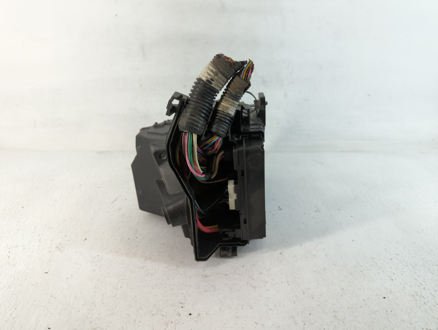 2015-2019 Nissan Micra Fusebox Fuse Box Panel Relay Module P/N:284B8 1HA0A Fits Fits 2013 2014 2015 2016 2017 2018 2019 OEM 