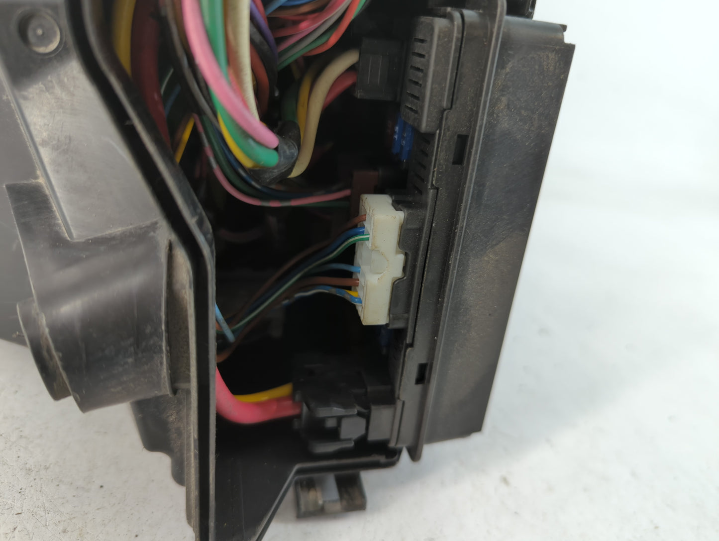 2015-2019 Nissan Micra Fusebox Fuse Box Panel Relay Module P/N:284B8 1HA0A Fits Fits 2013 2014 2015 2016 2017 2018 2019 OEM 