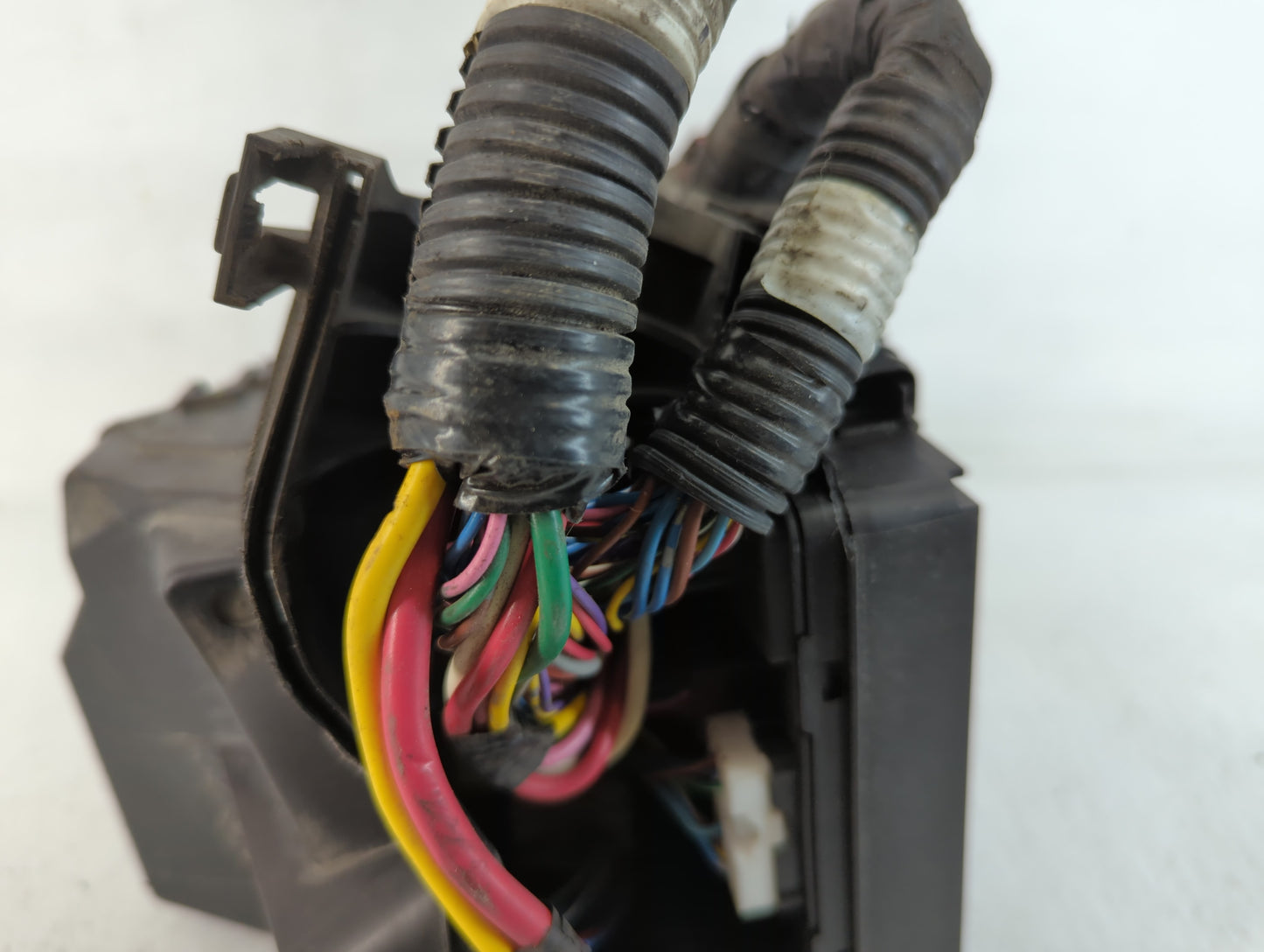 2015-2019 Nissan Micra Fusebox Fuse Box Panel Relay Module Fits Fits 2013 2014 2015 2016 2017 2018 2019 OEM Used Auto Parts 