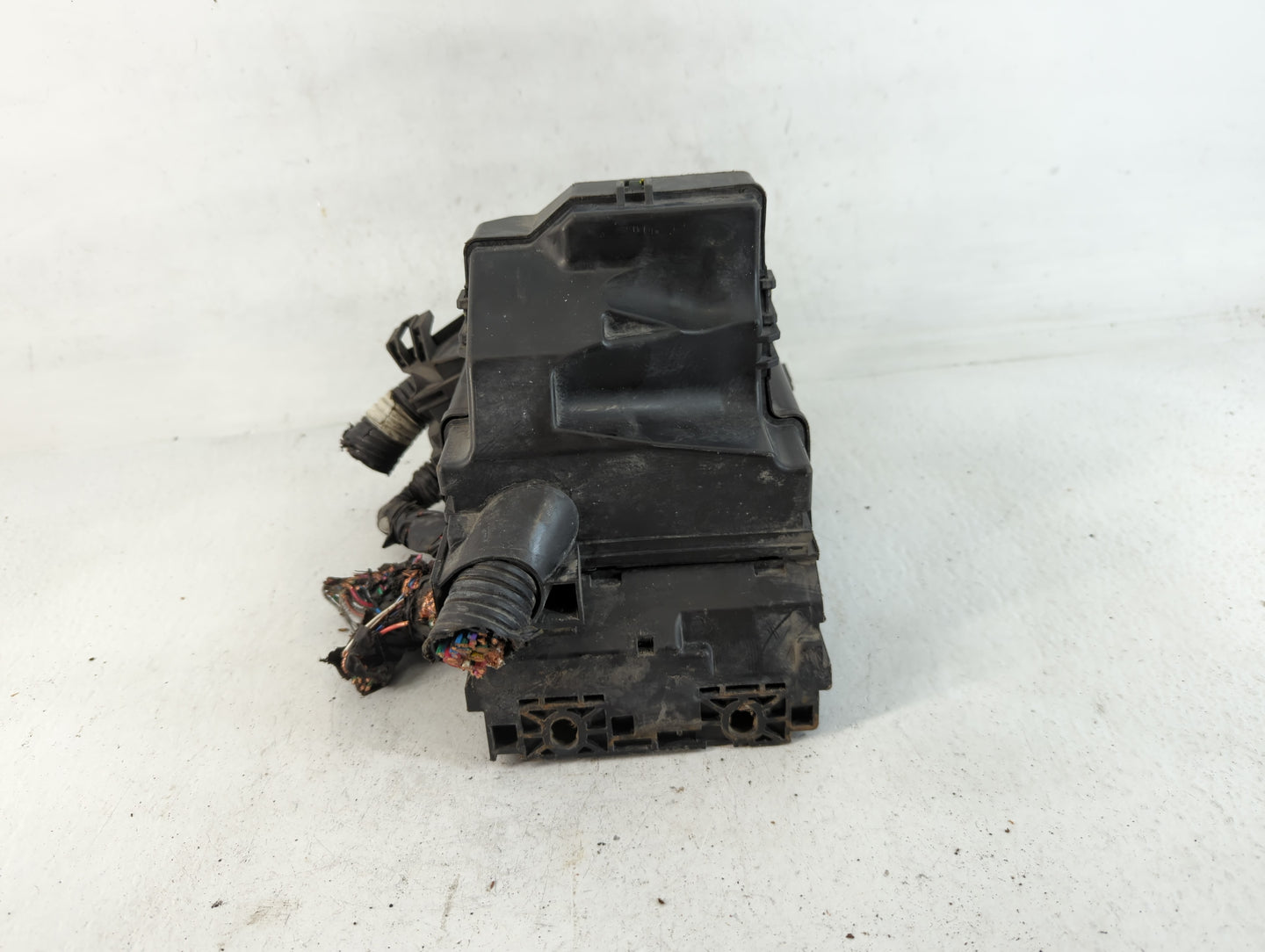 2015-2019 Nissan Micra Fusebox Fuse Box Panel Relay Module Fits Fits 2013 2014 2015 2016 2017 2018 2019 OEM Used Auto Parts 