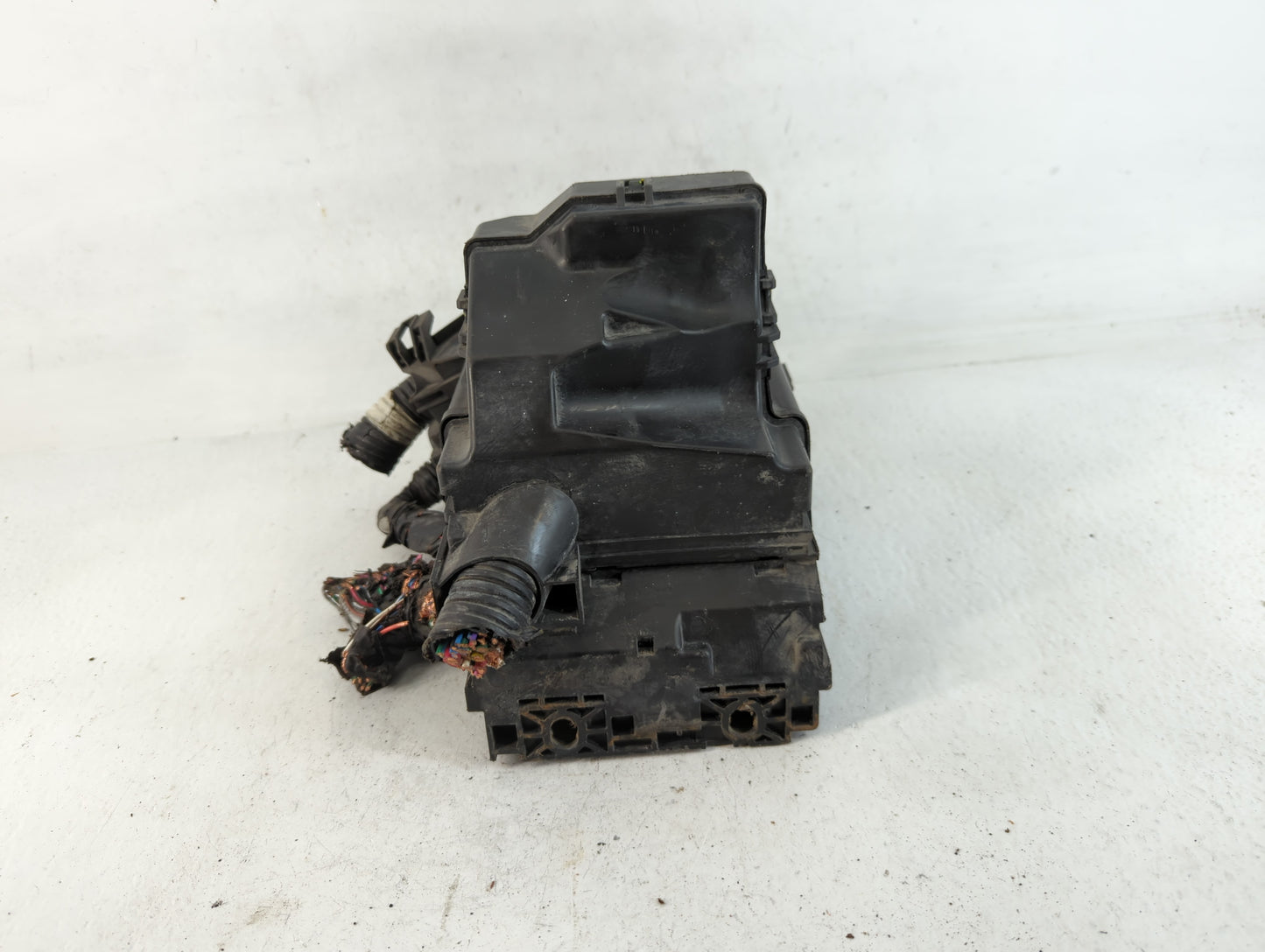 2015-2019 Nissan Micra Fusebox Fuse Box Panel Relay Module Fits Fits 2013 2014 2015 2016 2017 2018 2019 OEM Used Auto Parts 