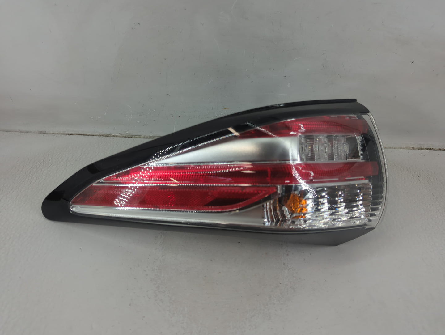 2015 Nissan Murano Tail Light Assembly Passenger Right OEM Fits OEM Used Auto Parts - Oemusedautoparts1.com