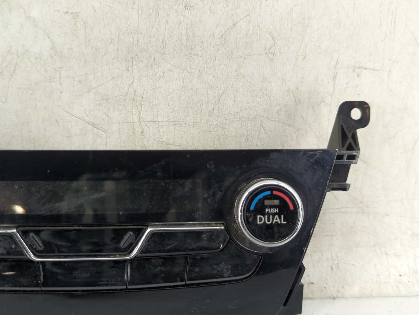 2015 Nissan Murano Climate Control Module Temperature AC/Heater Replacement P/N:27500 5AA1B Fits OEM Used Auto Parts - Oemus