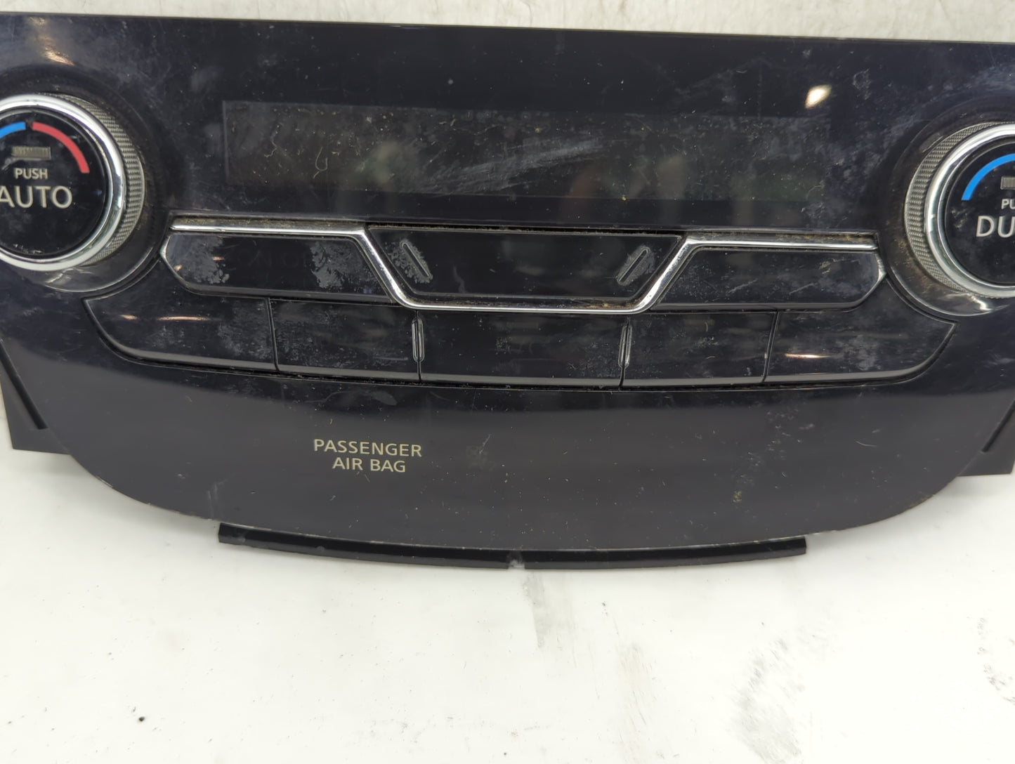 2015 Nissan Murano Climate Control Module Temperature AC/Heater Replacement P/N:27500 5AA1B Fits OEM Used Auto Parts - Oemus
