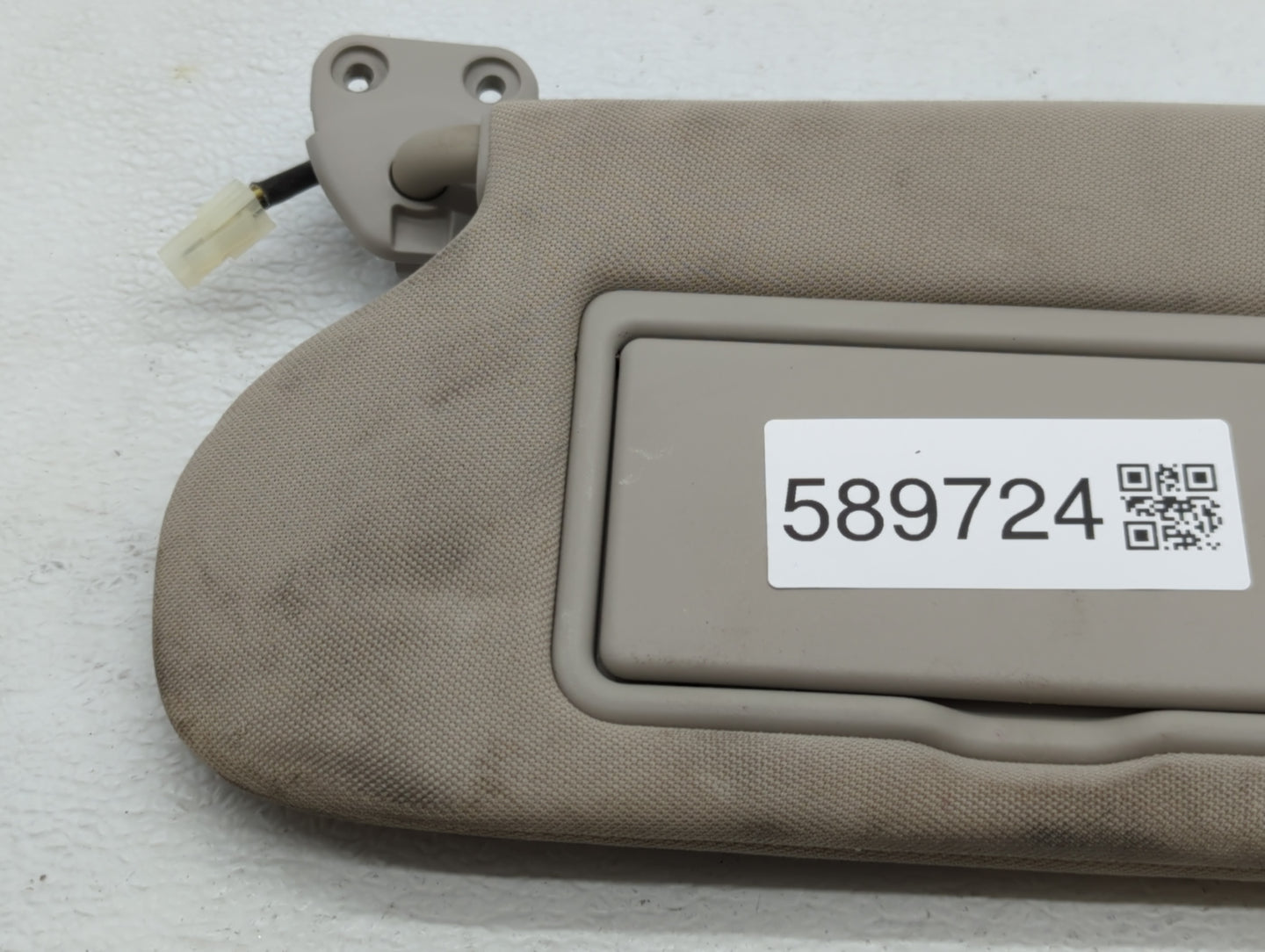 2015-2018 Nissan Murano Sun Visor Shade Replacement Driver Left Mirror Fits Fits 2015 2016 2017 2018 OEM Used Auto Parts - O