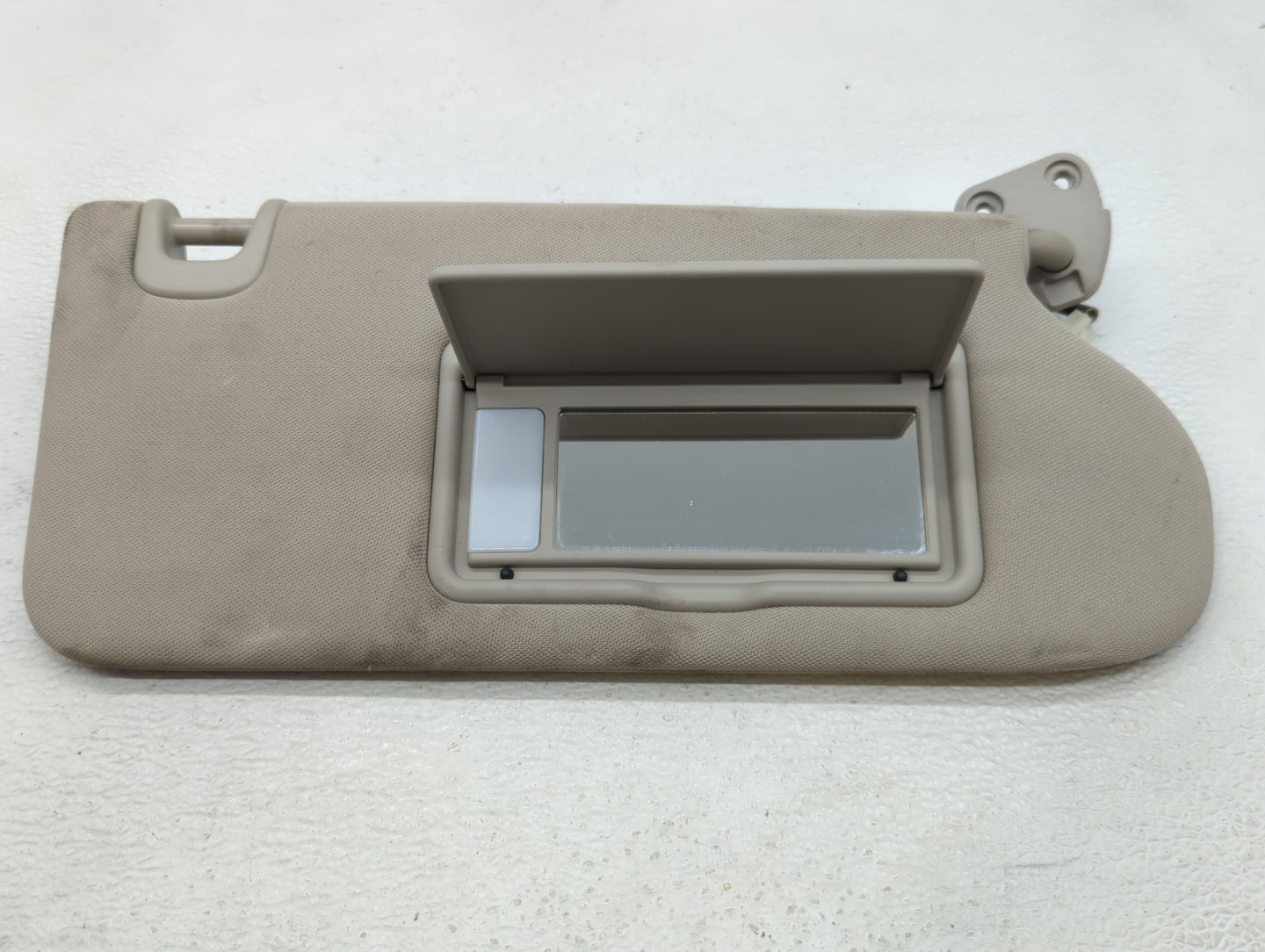 2015-2018 Nissan Murano Sun Visor Shade Replacement Passenger Right Mirror Fits Fits 2015 2016 2017 2018 OEM Used Auto Parts