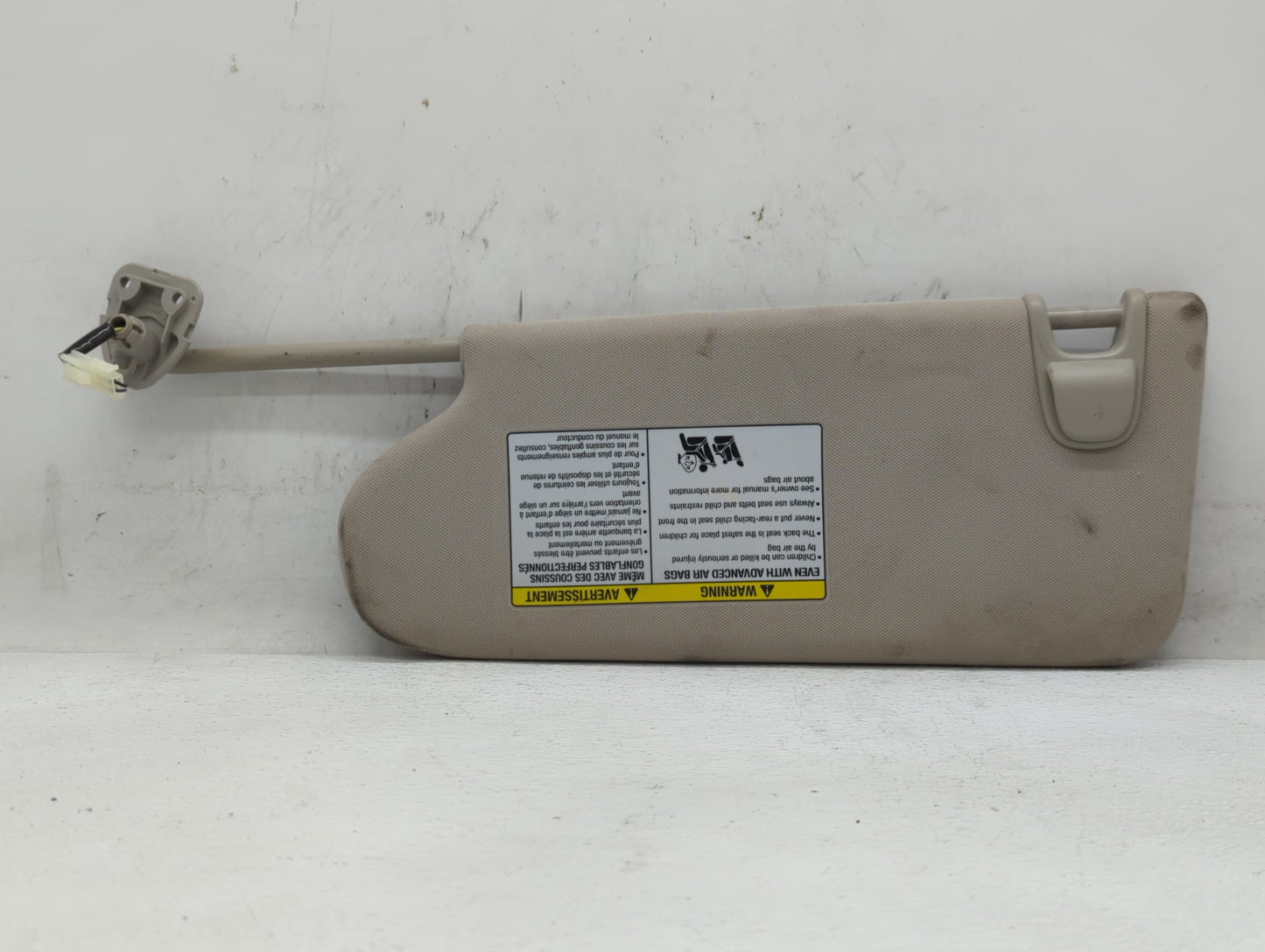 2015-2018 Nissan Murano Sun Visor Shade Replacement Passenger Right Mirror Fits Fits 2015 2016 2017 2018 OEM Used Auto Parts