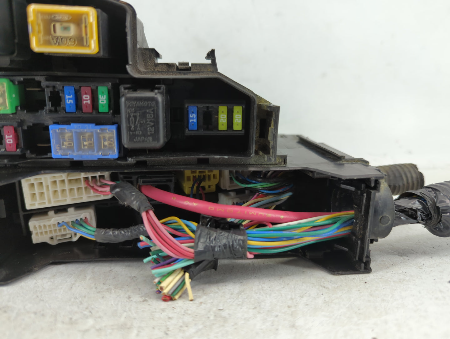 2015-2022 Nissan Murano Fusebox Fuse Box Panel Relay Module P/N:7254-5763-30 24381 7990A Fits OEM Used Auto Parts - Oemuseda