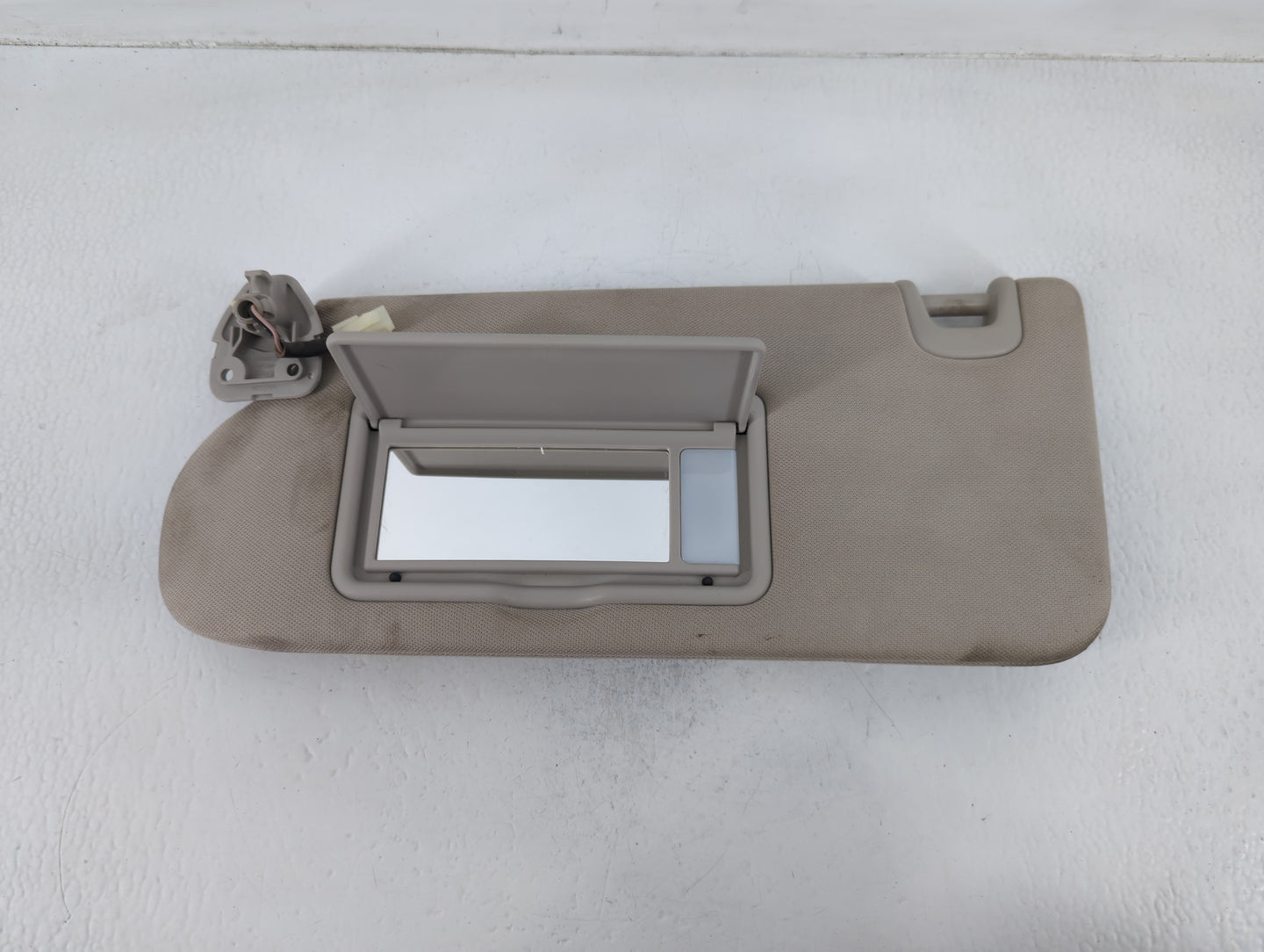 2015-2018 Nissan Murano Sun Visor Shade Replacement Driver Left Mirror Fits Fits 2015 2016 2017 2018 OEM Used Auto Parts - O
